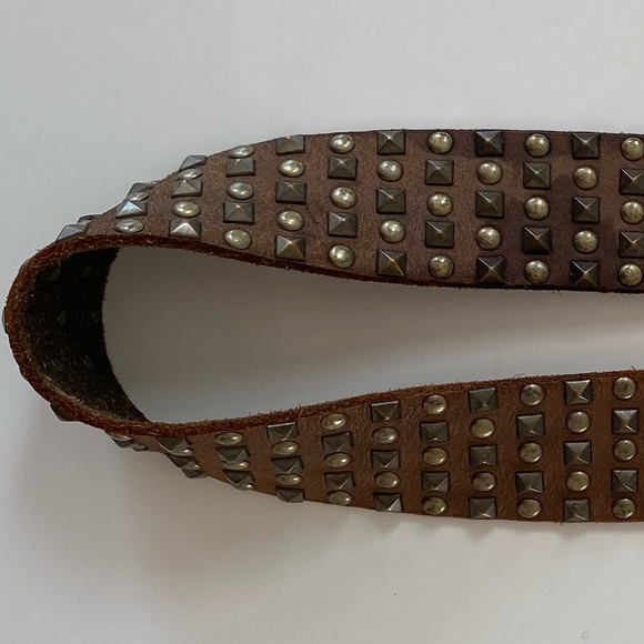 Grey Studded Belt, size 34 - Picture 6 of 8